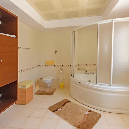 Paradise Town Belmaria Vilă